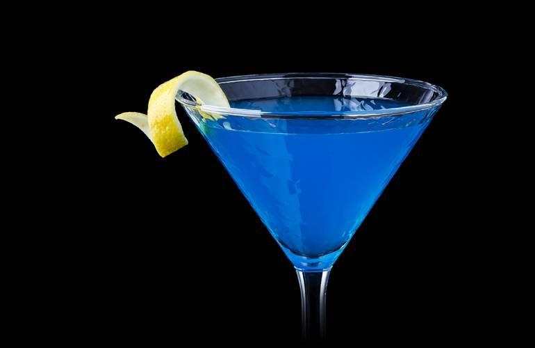 Вкуснейшие коктейли с голубым ликером «Blue Curacao»
